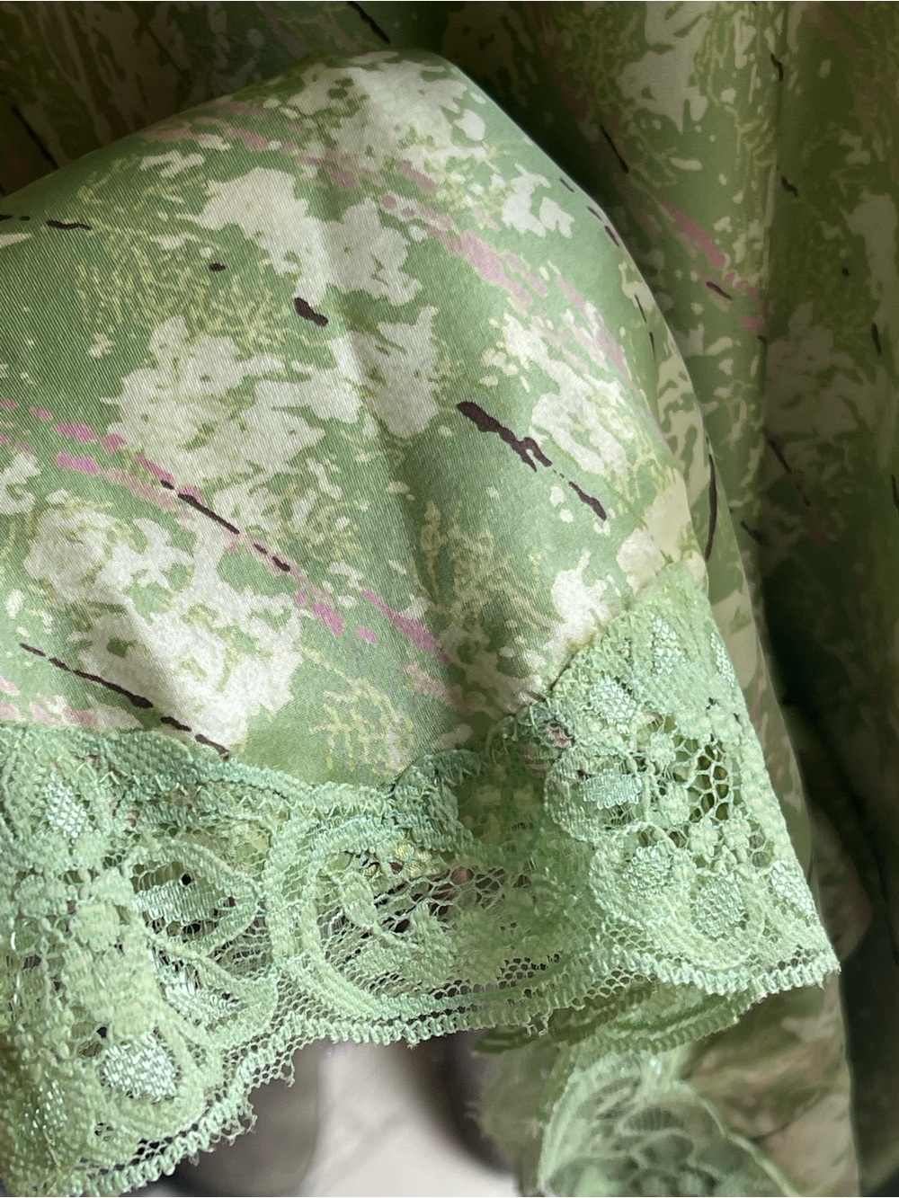 Gold Hawk NWOT 100% Silk Tarragon Green Print Lace Trim Slip Midi Dress - Picture 7 of 7